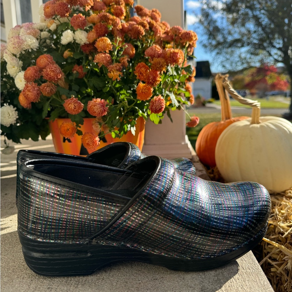 Dansko XP Clog 39